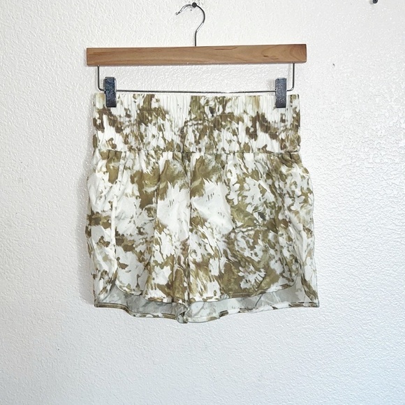 HALARA Pants - Halara Tie Dye Green And White High Waisted Lined Shorts NEW